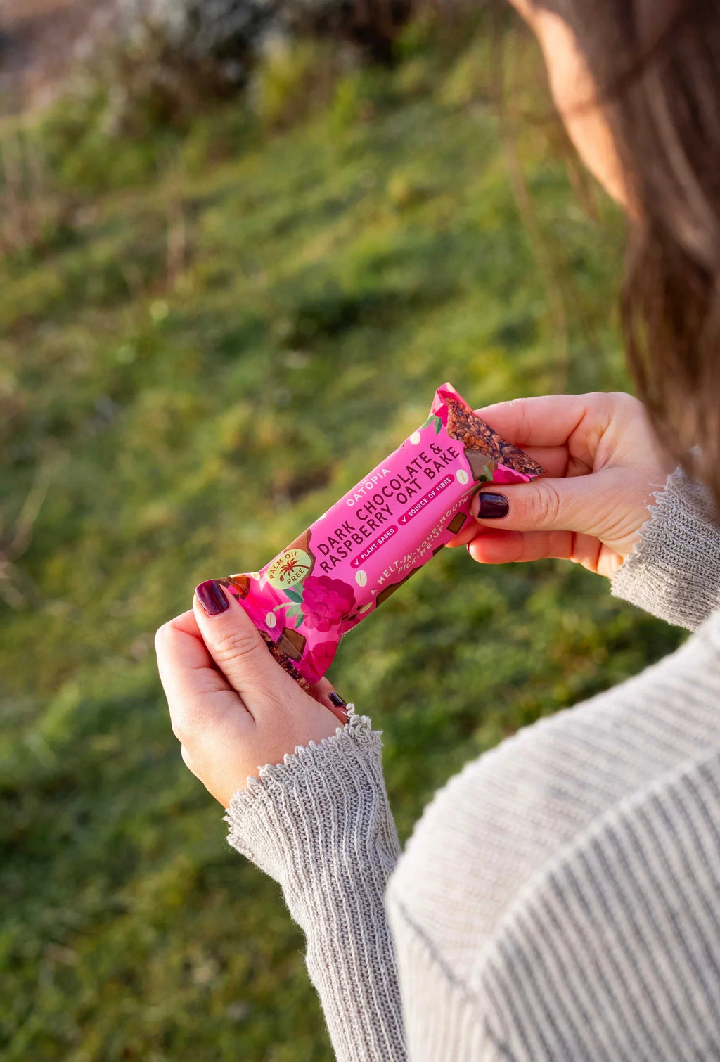Oatopia Dark Chocolate Raspberry Oat Bake Bar | Vegan Plant-Based Snack
